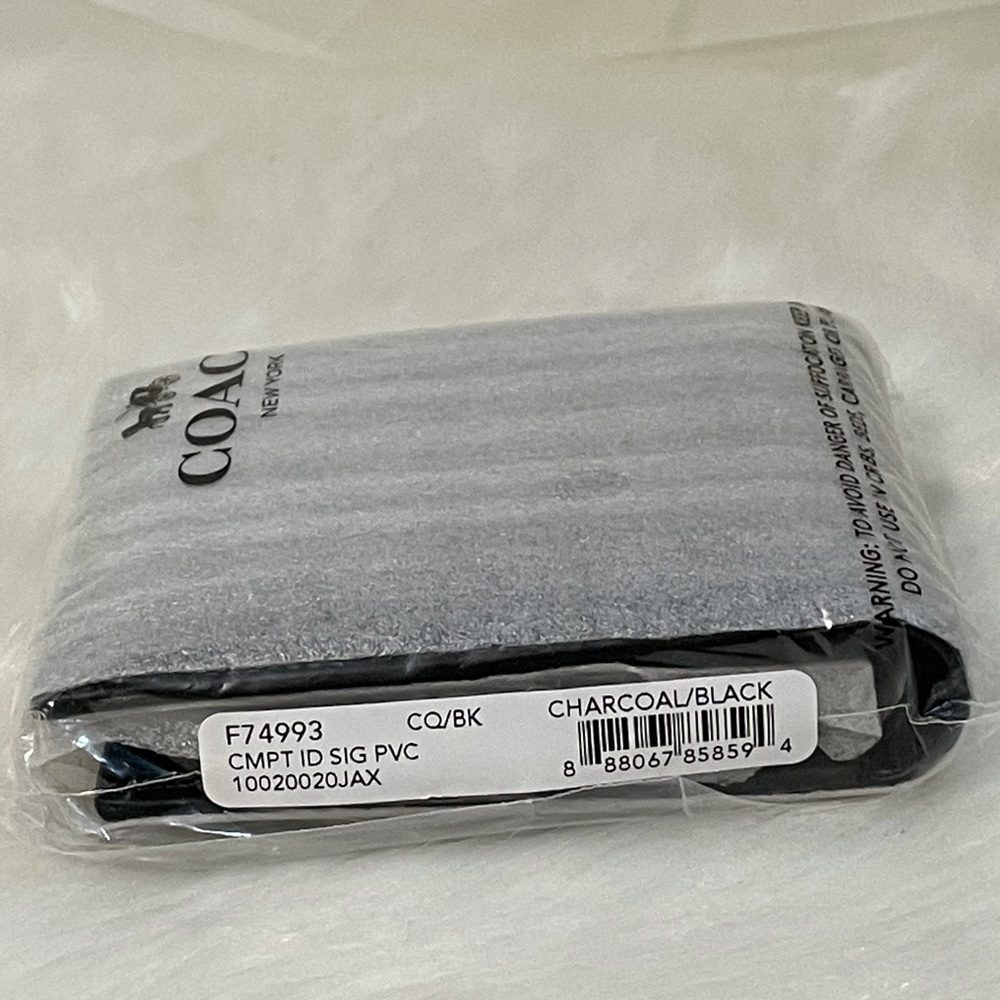 NWT Coach compact ID Wallet In Signature Canvas - Picture 8 of 10